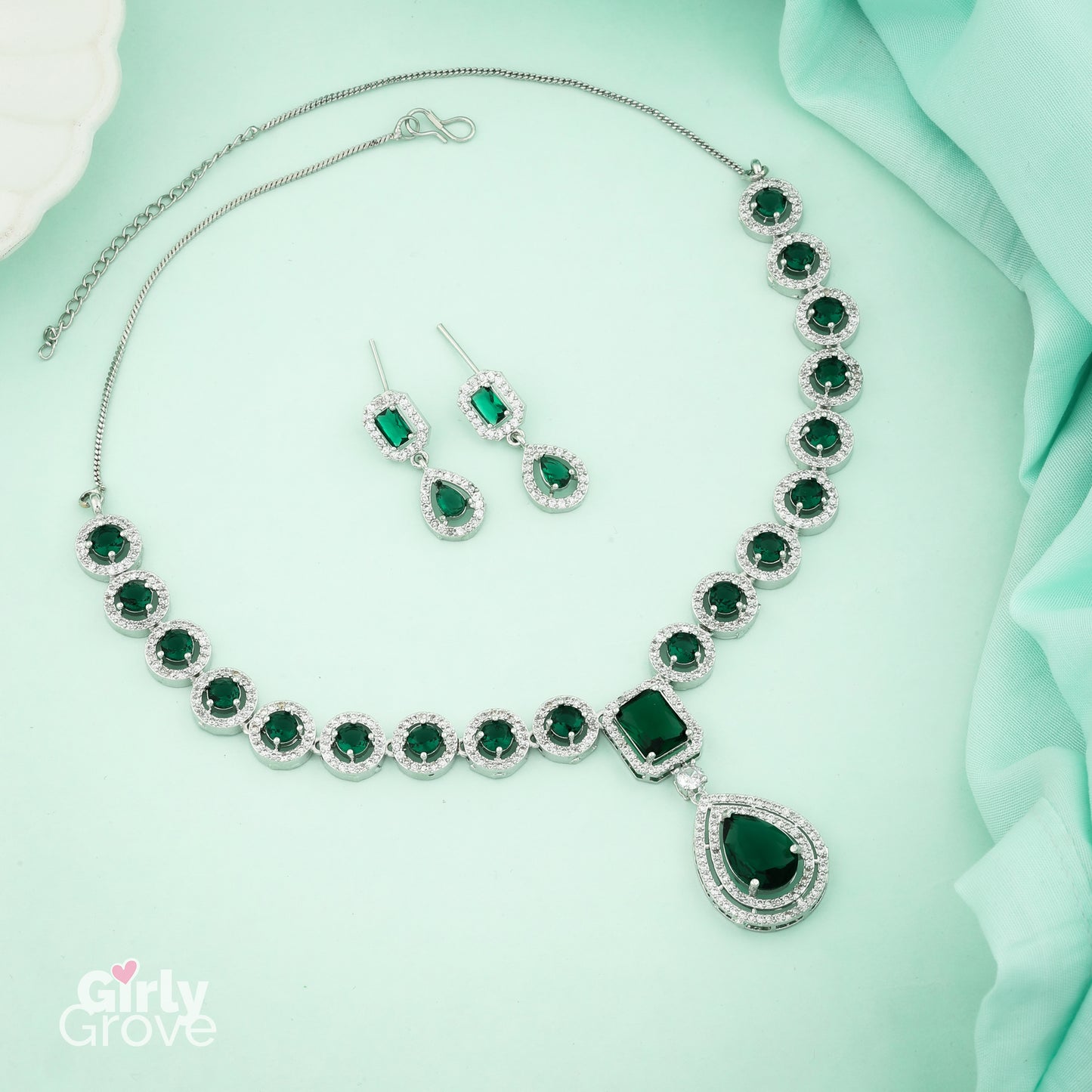 Emerald Enchantment Diamond Necklace Set