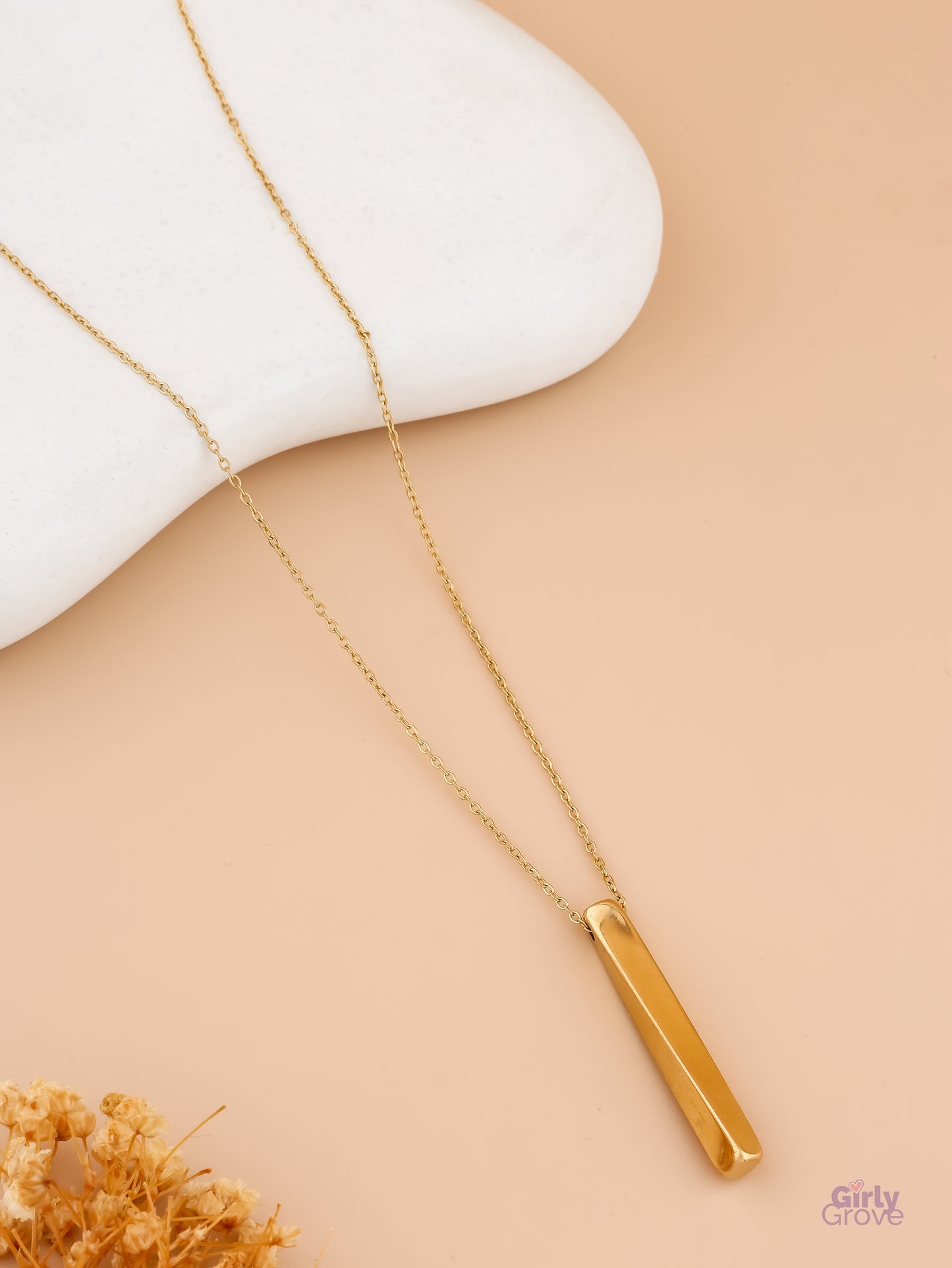 The Sleek Bar Necklace – Minimal Look, Max Impact