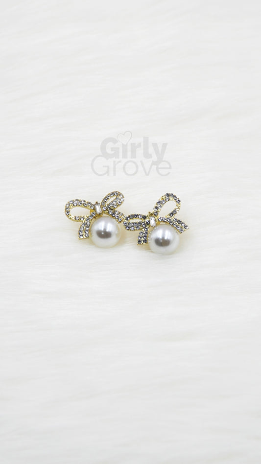 Bow Pearl Stud Earrings