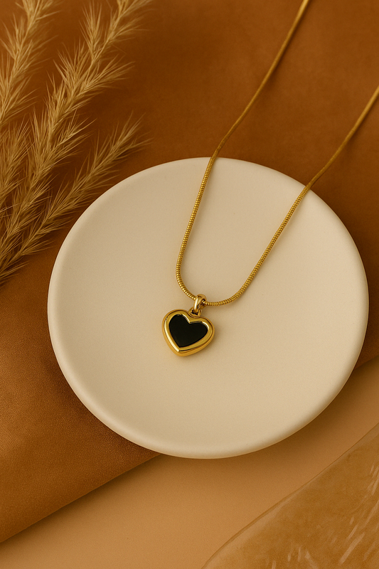Noir Love Pendant