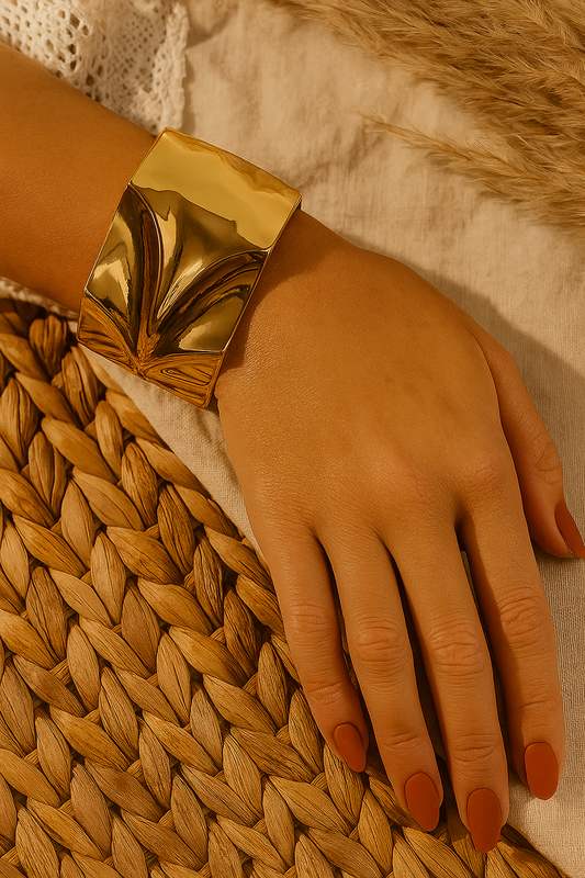 Palm Etch Cuff – Luxe That Leaves a Mark