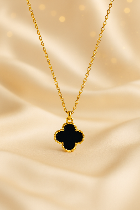 Noir Clover Luxe Pendant
