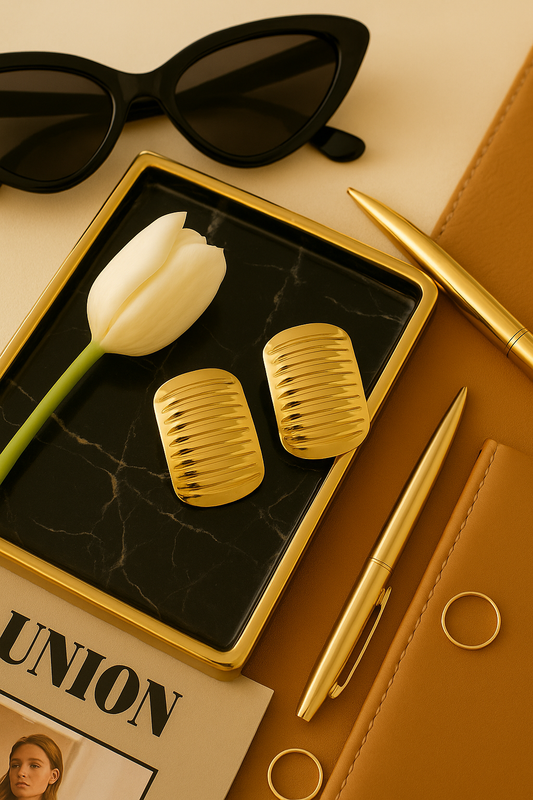Power Curve Studs – 18K Bold Edition