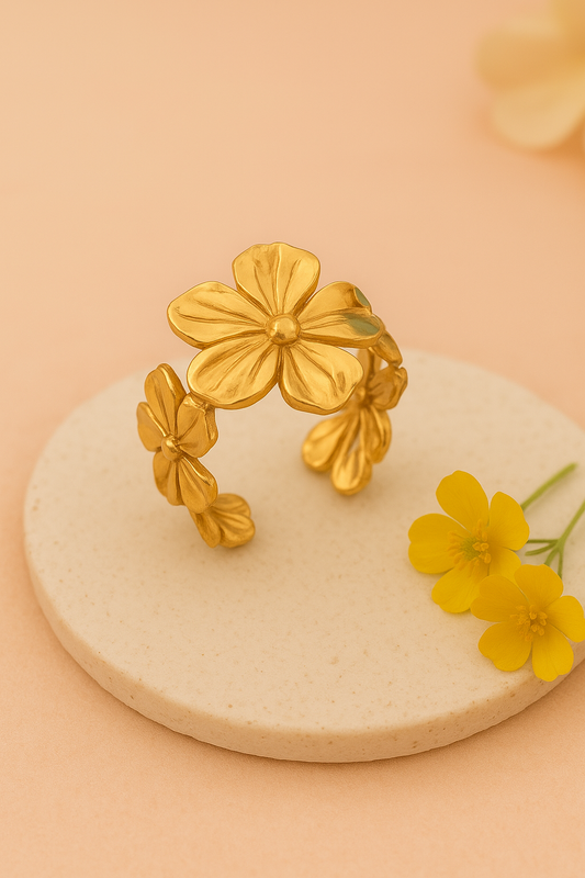 Golden Bloom – Floral Statement Ring