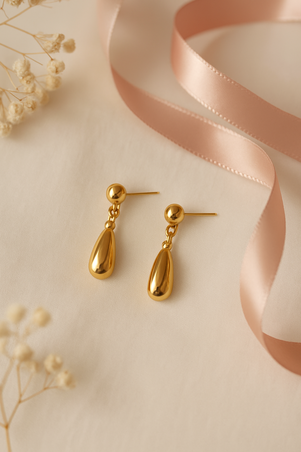 Lustre Drop – Minimalist Teardrop Earrings