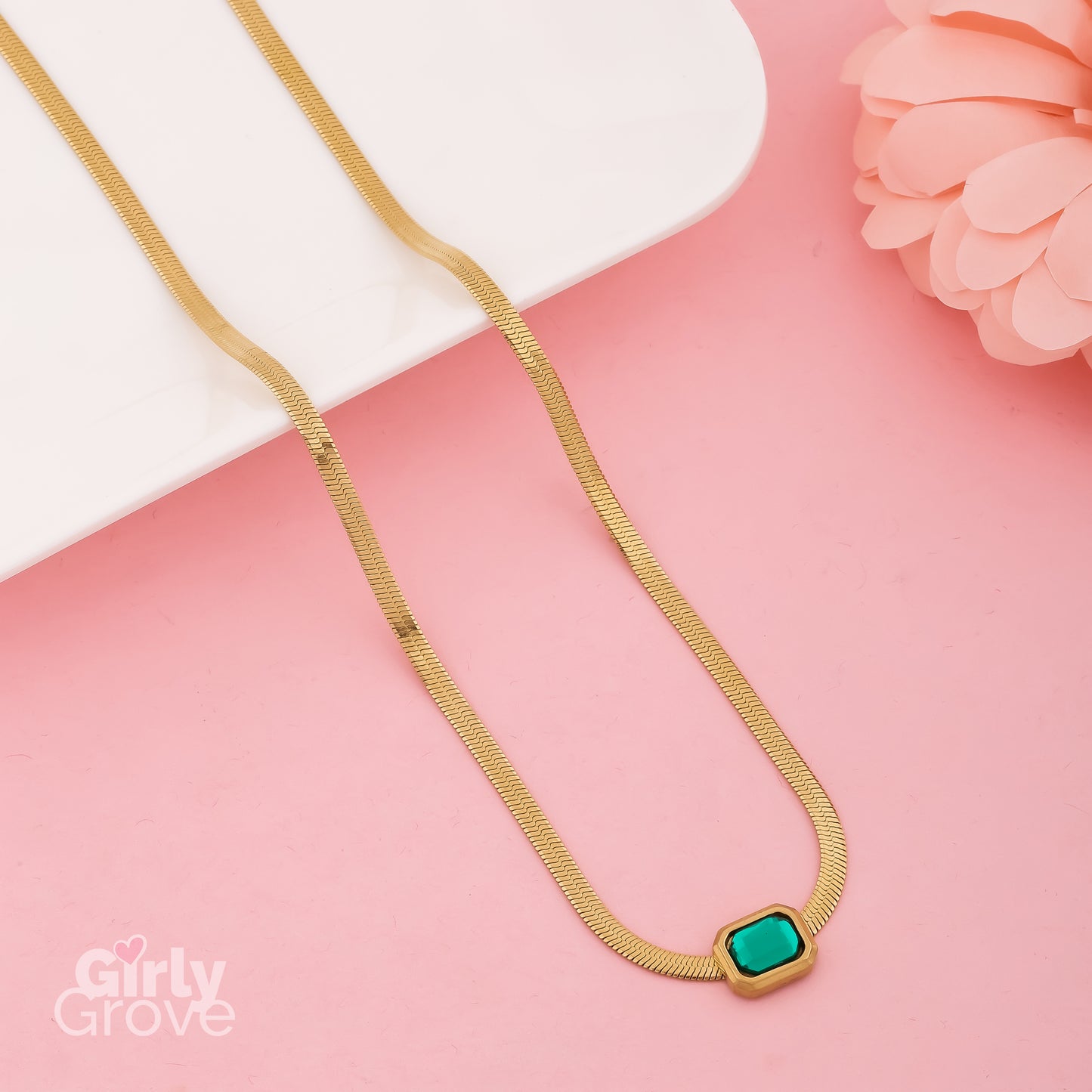 Emerald Radiance Necklace