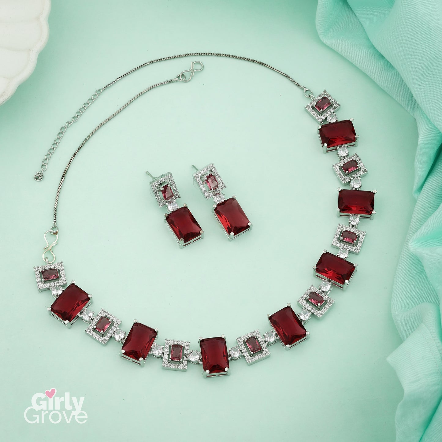 Crimson Sparkle Necklace Set