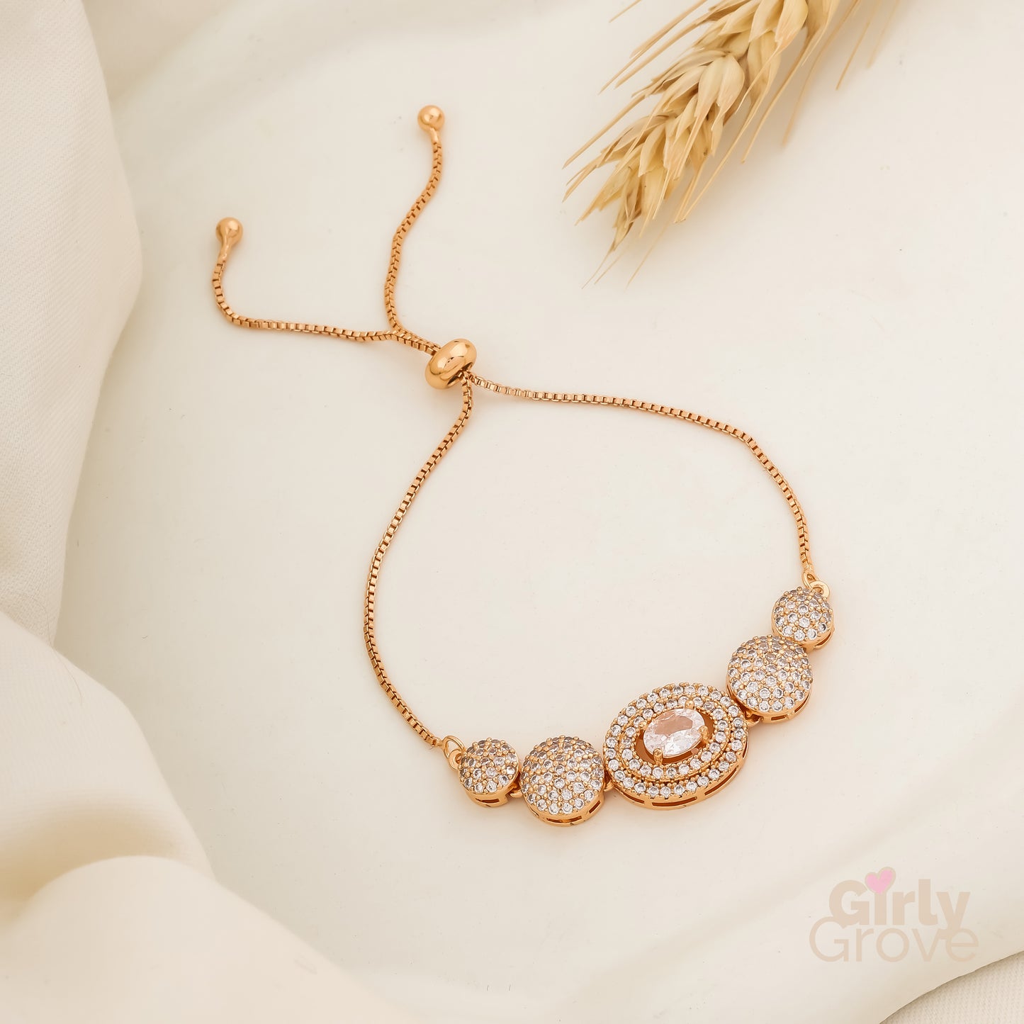 Sparkling Circle Charm Bracelet