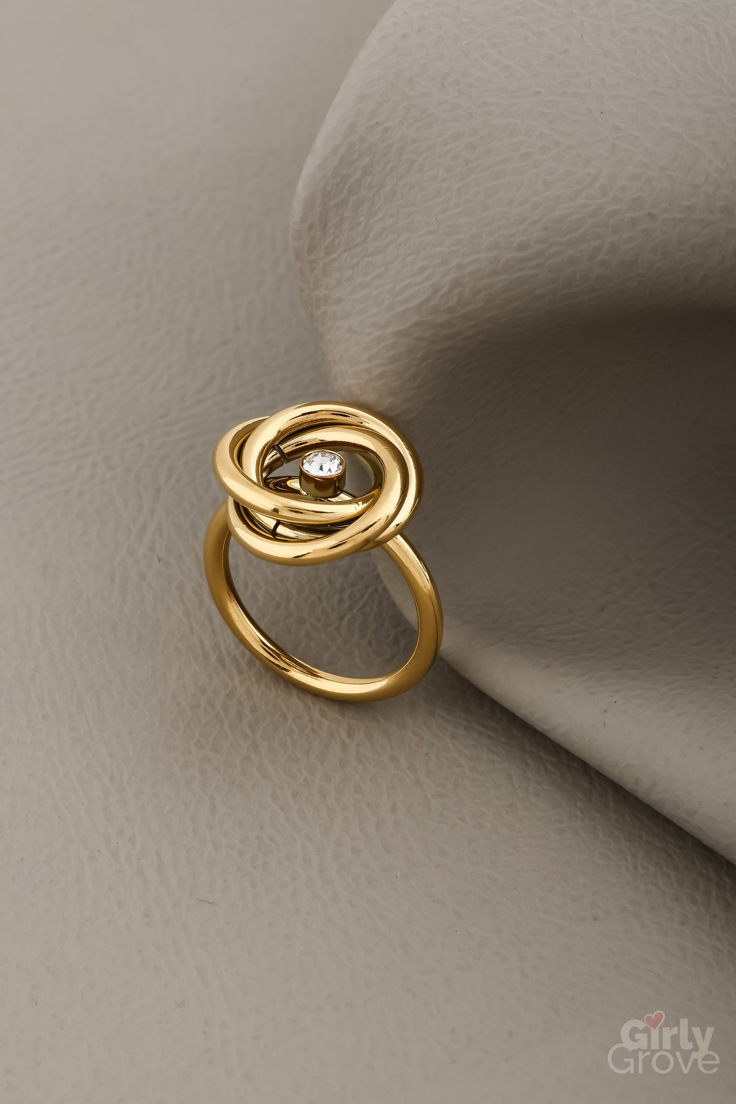 Golden Knot of Elegance Ring