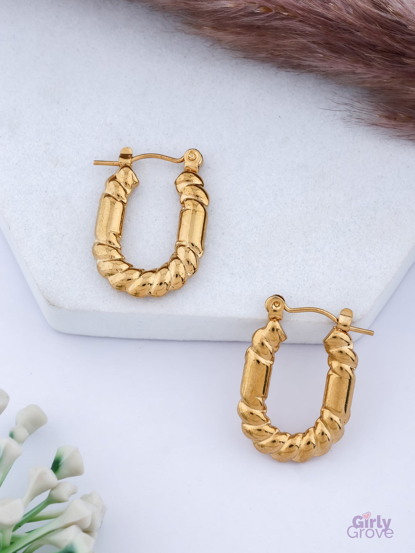 Twist Bold Hoops – Gold Luxe Edition