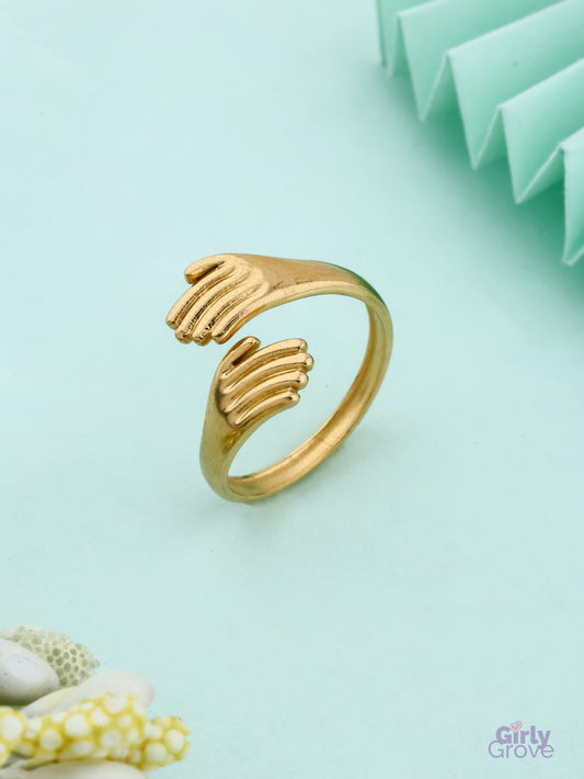 Hug Me Ring